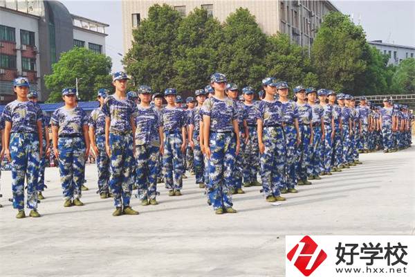 益陽市衛(wèi)生職業(yè)技術學校軍訓