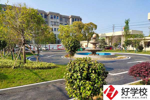 岳陽市江南通信職業(yè)技術(shù)學校風景