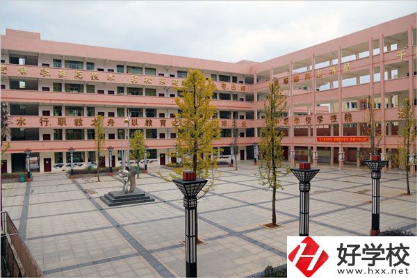 永州市祁陽縣職業(yè)中專學(xué)校怎么樣？是什么性質(zhì)？